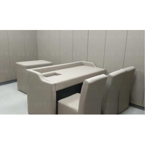 讯问室软包桌椅软包墙的色彩搭配