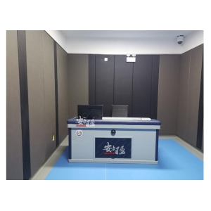 讯问室内都是怎么布置的？