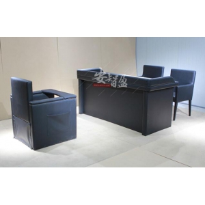 怎样选购审讯室内审讯桌椅等家具？