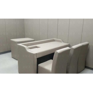 审讯室的软包墙和软包桌椅的材质