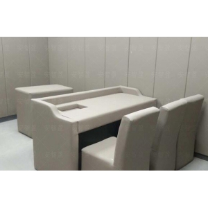 在选择谈话室软包防撞桌时需要注意什么？