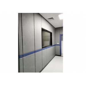 审讯室软包墙面的清洁安装