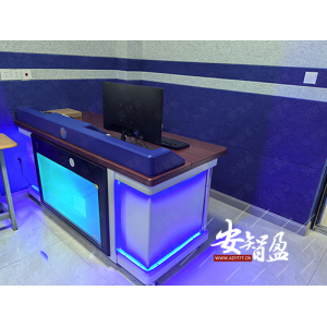 审讯桌：审讯室的核心功能设备