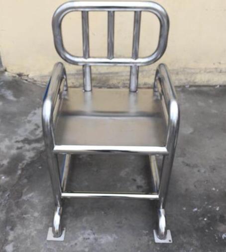 AZY-BR23型不锈钢审讯椅(图2) AZY-BR23型不锈钢审讯椅(图2)