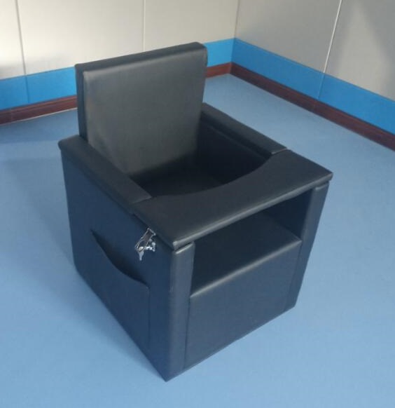 AZY-XR15型软包审讯椅(图2) AZY-XR15型软包审讯椅(图2)