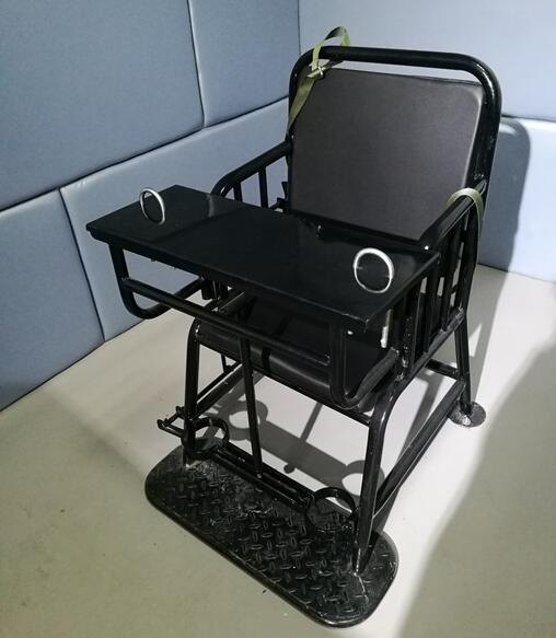 AZY-TR8型铁质审讯椅(图3)