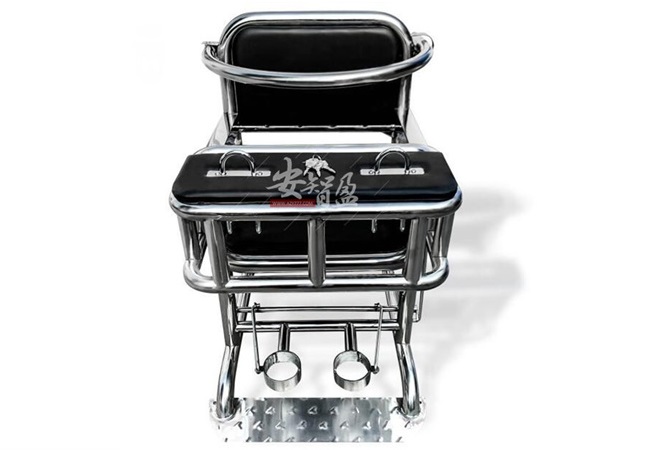 犯人审讯椅的防御功能有多么重要？(图1)