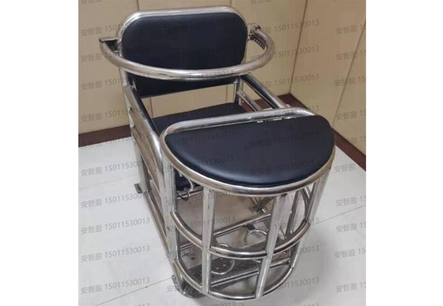 不同材质讯问椅的构造和功能特点(图1)