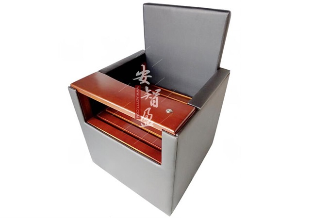 有的木制审讯椅为什么会有起皮现象？(图1)