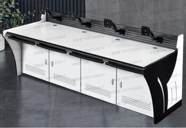 操作台都有有什么特点，有几部分组成？(图1)