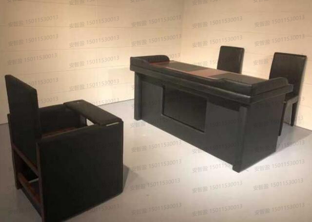 审讯椅在审讯室里的位置(图1)