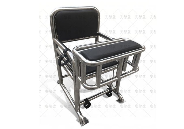 审讯椅的使用背景(图1) 审讯椅的使用背景(图1)