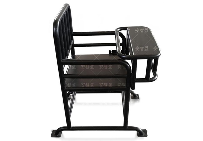 讯问椅都适合什么样体型的人?(图1) 讯问椅都适合什么样体型的人?(图1)