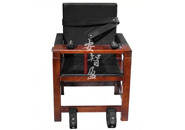 天气冷了木质审讯椅需注意的问题(图1)