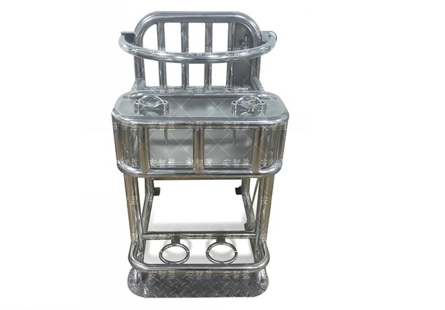 审讯椅摇晃加固技巧(图1)