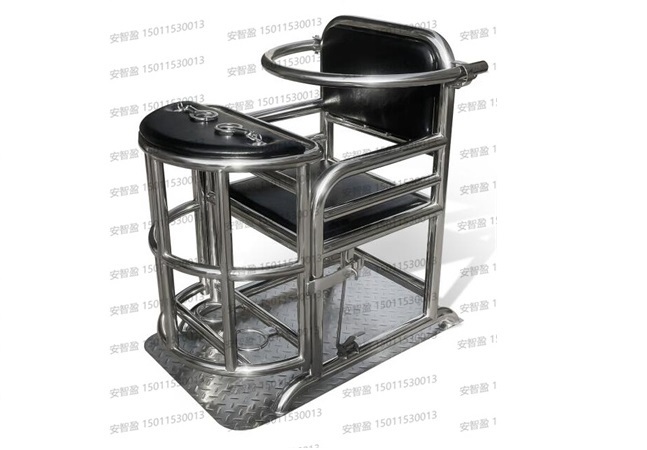 你眼中的审讯椅是什么样子的？(图1)